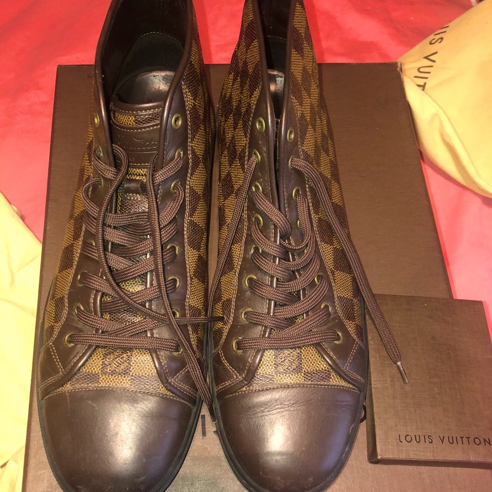 Louis Vuitton Mid top canvass shoes